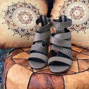 Kelsi Dagger chunky heel sandals